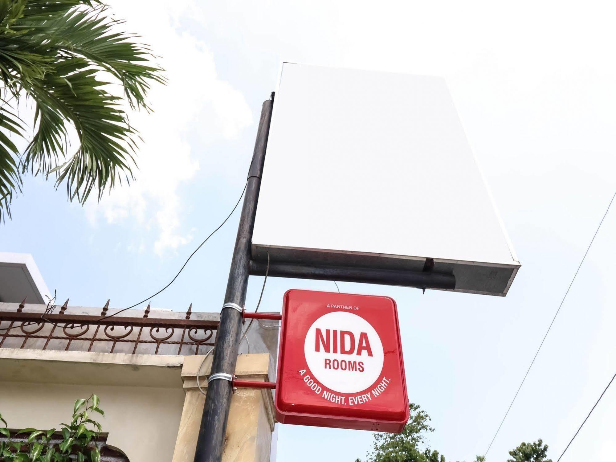Oyo 326 Ndalem Padma Asri Residence Sleman  Exterior photo