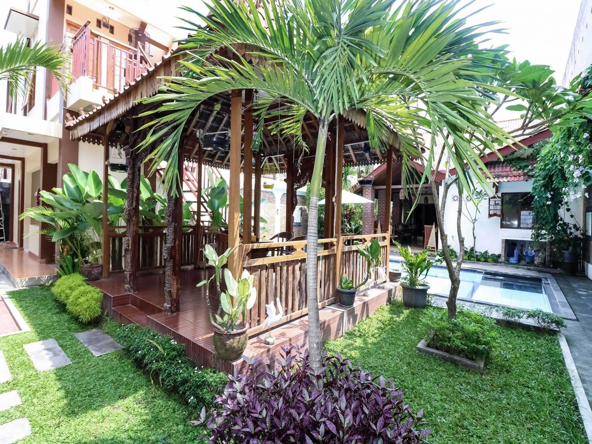 Oyo 326 Ndalem Padma Asri Residence Sleman  Exterior photo