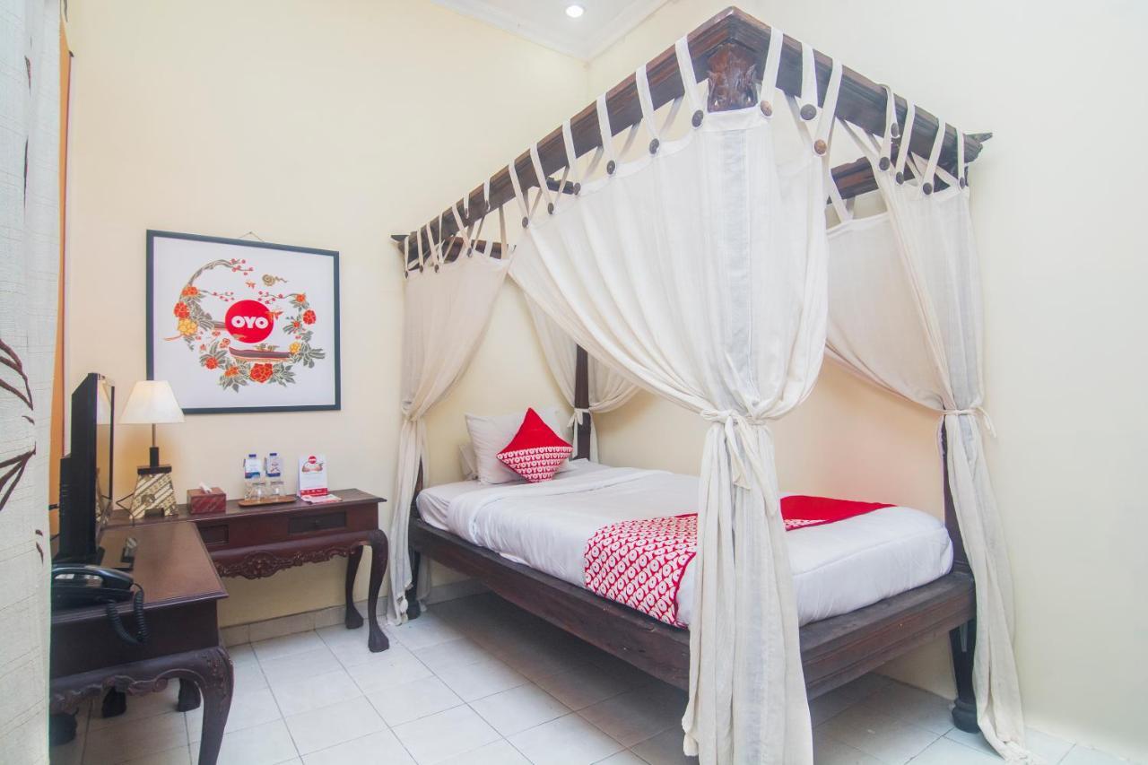 Oyo 326 Ndalem Padma Asri Residence Sleman  Exterior photo
