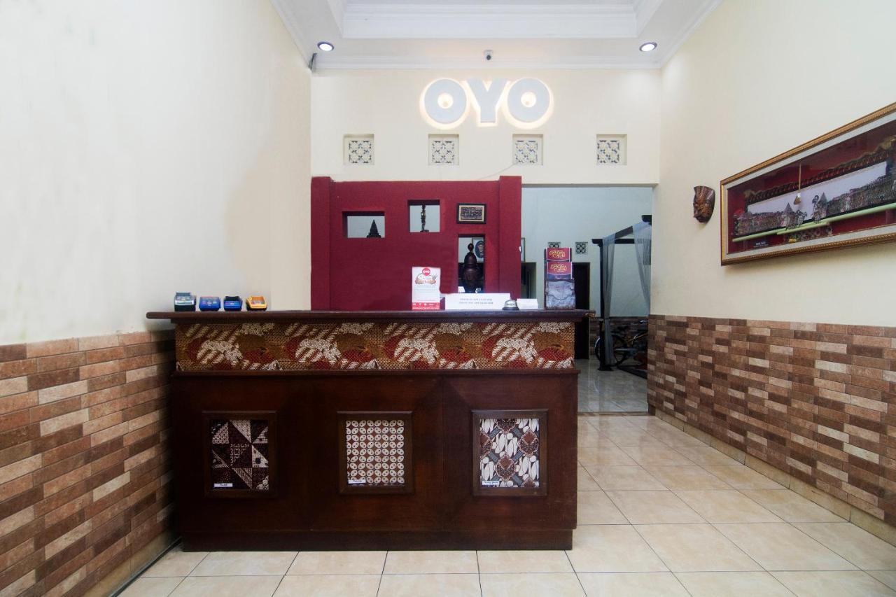 Oyo 326 Ndalem Padma Asri Residence Sleman  Exterior photo